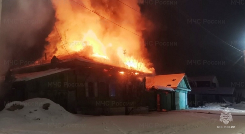Мужчина погиб на пожаре в Зиме Иркутской области