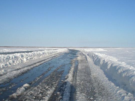 Три ледовых переправы официально открыли в Иркутской области