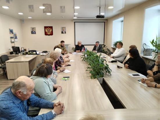 Лариса Егорова предложила провести в Иркутской области форум для волонтеров, помогающих участникам СВО