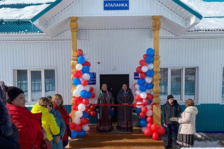 В селе Аталанка Усть-Удинского района открыли социально-культурный комплекс