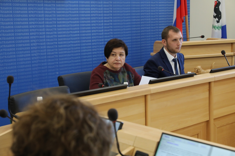 Ряд законопроектов по индексации соцвыплат подготовлен по инициативе депутатов ЗакСобрания