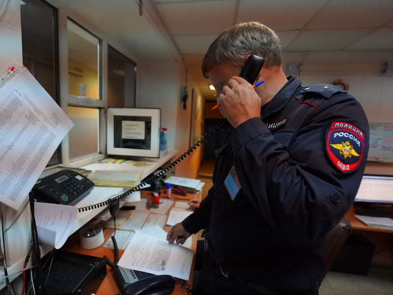 Почти восемь миллионов рублей похитили телефонные мошенники у жителей Приангарья за сутки