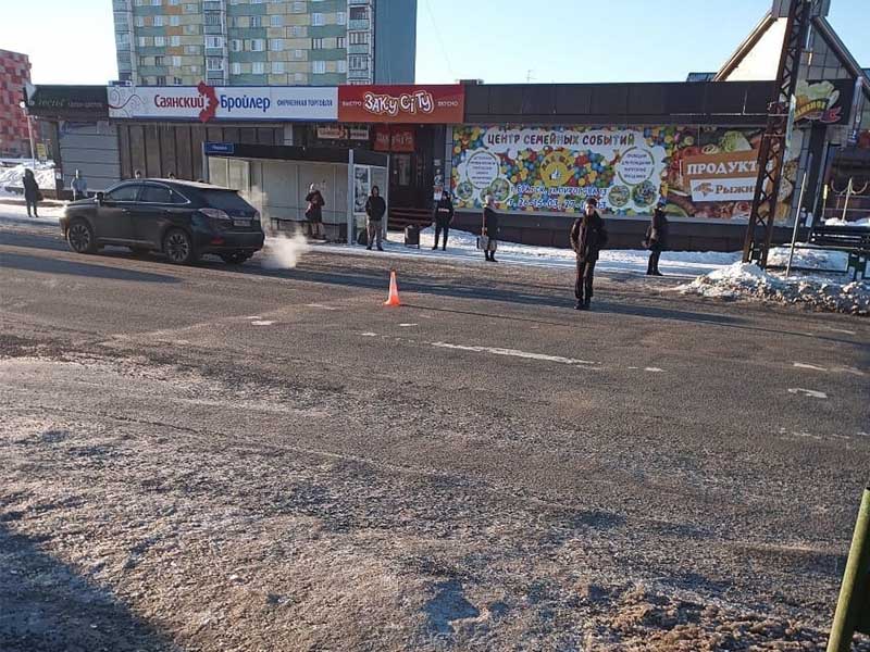 Водитель Lexus сбил пенсионерку на пешеходном переходе в Братске