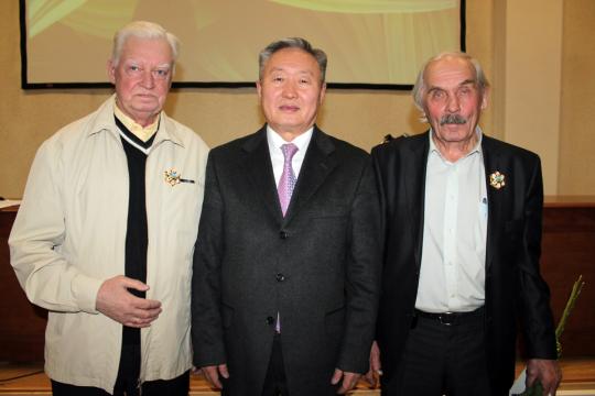 Ученые из Иркутска удостоены государственных наград Монголии
