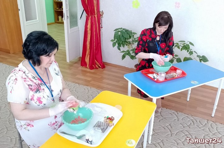 Семь педагогов в Тайшетском районе борются за звание «Воспитатель года – 2023»
