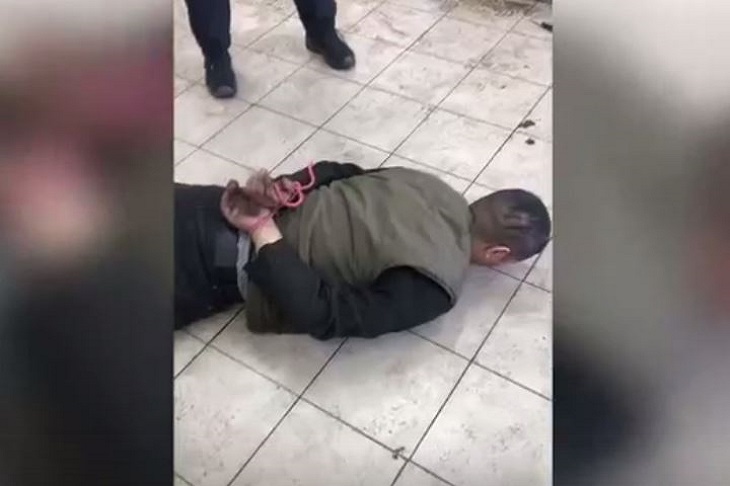 В Иркутске задержали троих мужчин, совершивших разбойное нападение