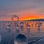 Необычный лабиринт из ледяных шаров появился на Байкале