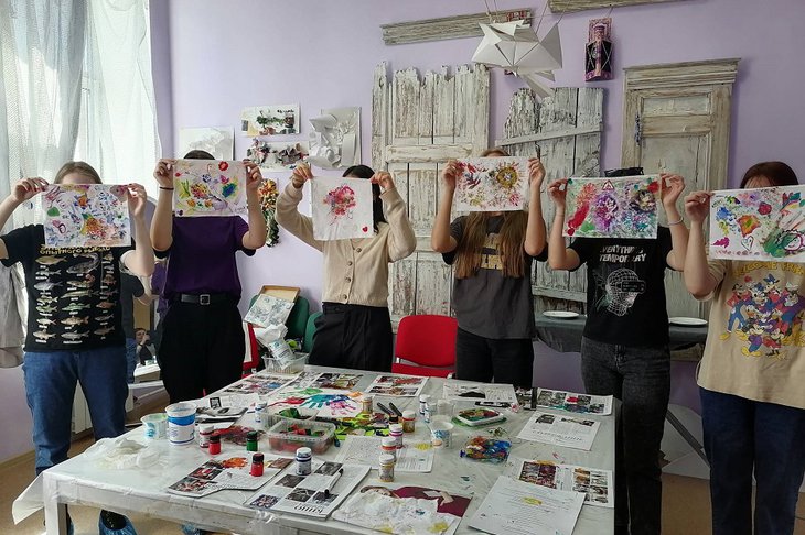 В Иркутске подростки с ограниченными возможностями получили профессию дизайнера