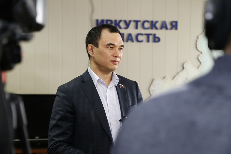 Сергей Тен призвал студентов Иркутска принять активное участие в городском субботнике