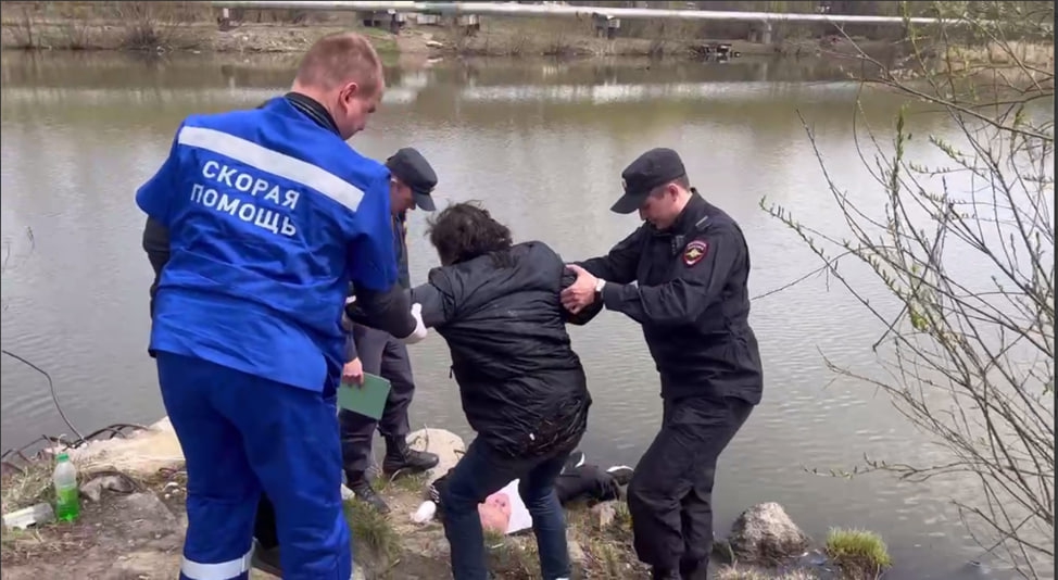 В Иркутске сотрудник уголовного розыска вытащил из воды нетрезвую «утопленницу»