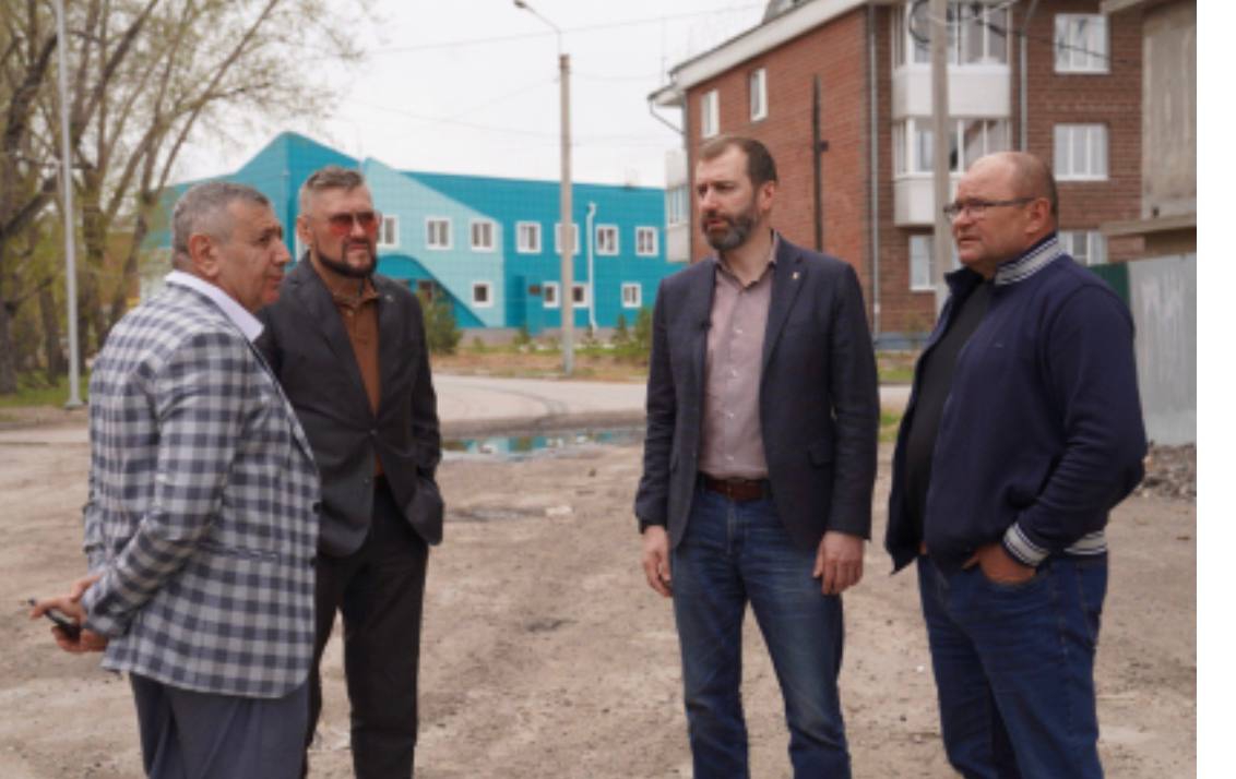 Ход обновления социальных объектов в Черемхово оценили депутаты Законодательного Собрания