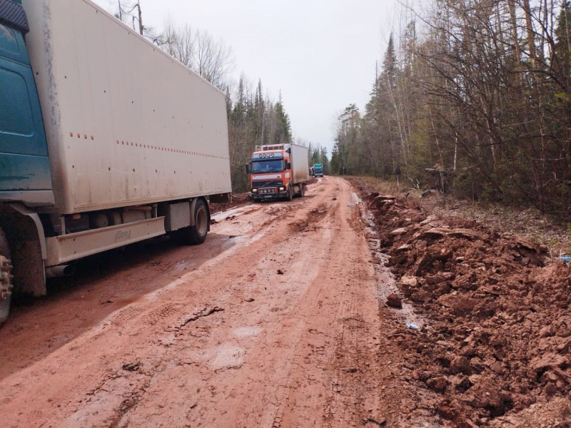 Дорожники восстановили проезд по автодороге Усть-Кут – Киренск 