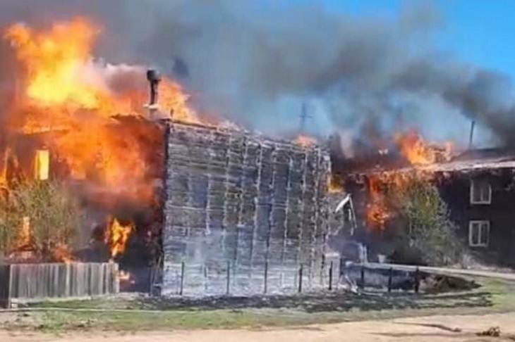 В Братске экс-директора предприятия обвиняют в халатности, ставшей причиной распространения пожара в жилых домах