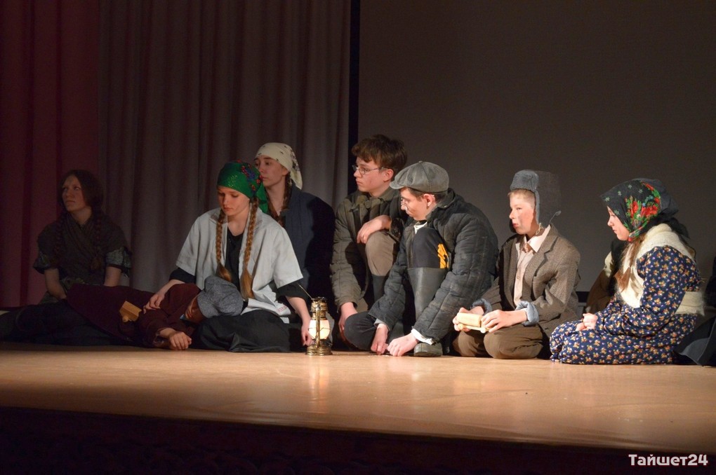 Юные актёры достойно представили Тайшетский район на фестивале «Байкальская театральная палитра»