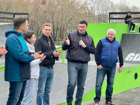 Депутаты Думы Иркутска приняли участие в открытии спортплощадки на берегу Ангары