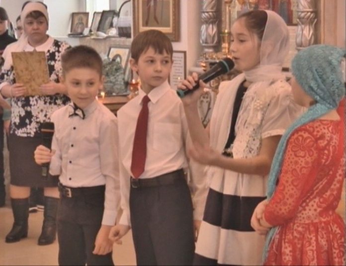 Тайшетским детям с особенностями здоровья подарили Рождественскую сказку