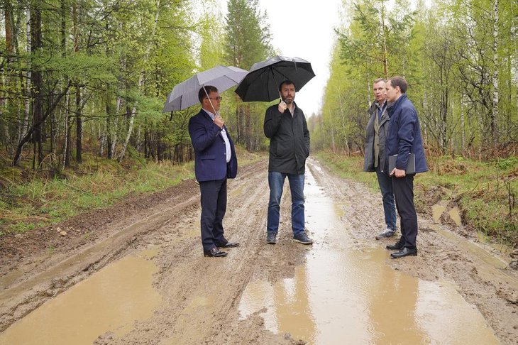 Депутаты Заксобрания проверили состояние дорог в Черемховском районе