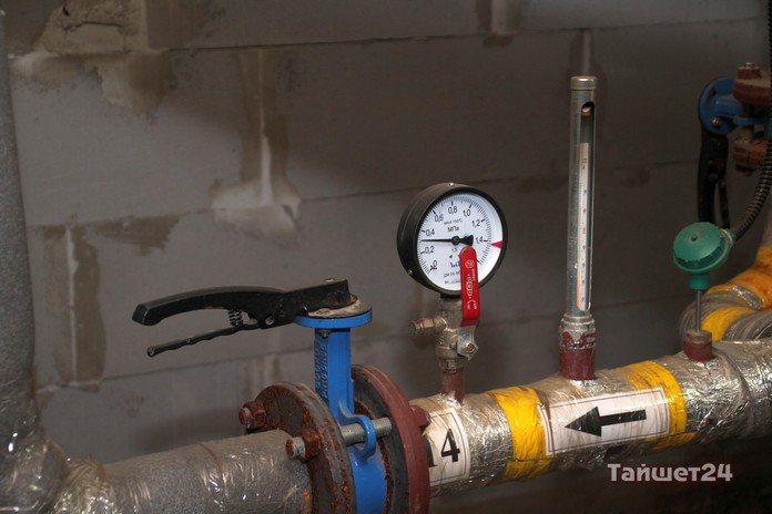 В 11 многоквартирных домах Тайшета и районной больнице 1 июня отключили горячую воду