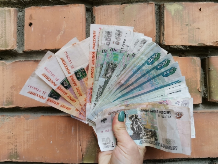 Средняя зарплата в Иркутской области достигла 72 тысяч рублей