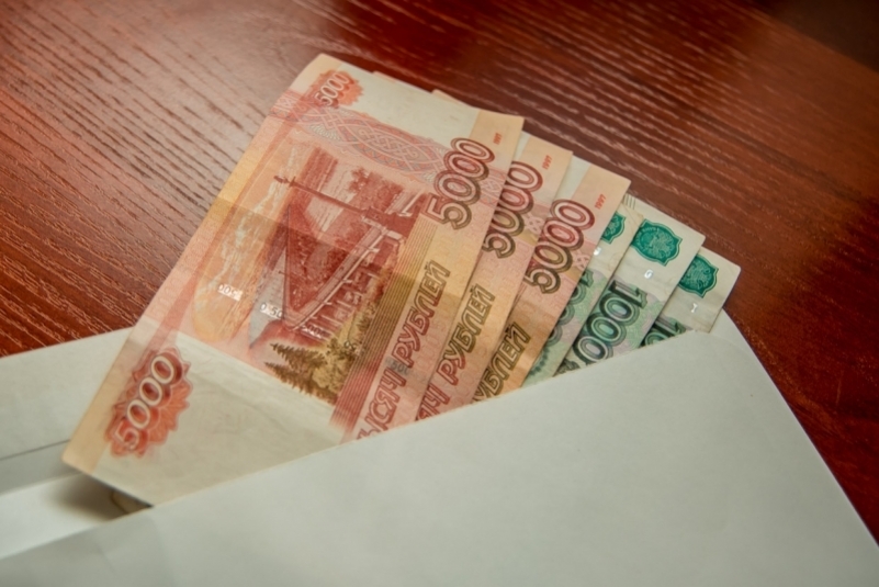 Начальника отдела на "Центральном рынке" в Иркутске обвинили в мошенничестве на 90 тысяч