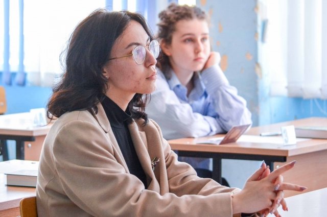4000 школьников сдали ЕГЭ по истории и физике в Иркутской области 5 июня