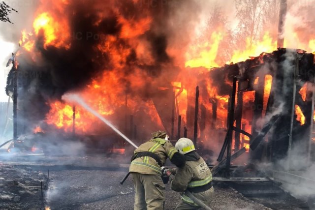 Под Иркутском пенсионер МЧС  спас человека на пожаре