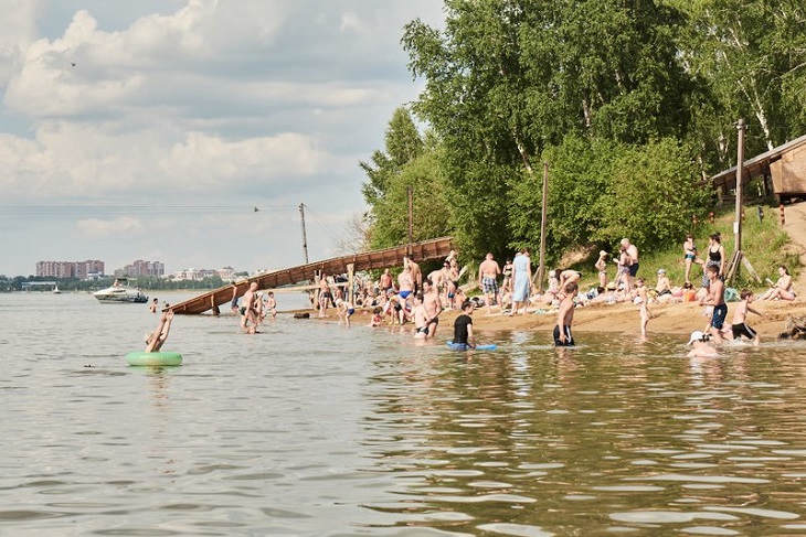Роспотребнадзор признал участок Ангары в Иркутске непригодным для купания