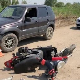 15-летний мотоциклист врезался в машину в Иркутской области