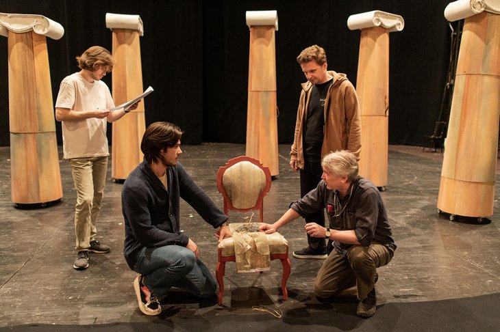 На сцене Иркутского драмтеатра представят премьеру «Двенадцать стульев»