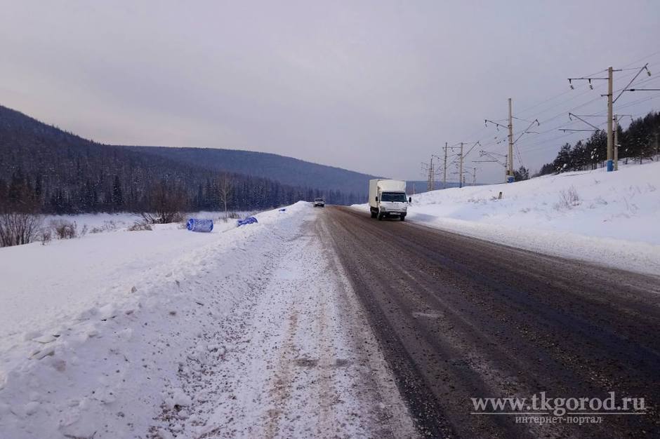 На федеральной трассе «Витим» под Усть-Кутом ограничено движение из-за разлива ядовитого вещества