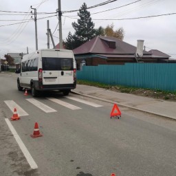 В Иркутске маршрутка сбила 9-летнюю школьницу на пешеходном переходе