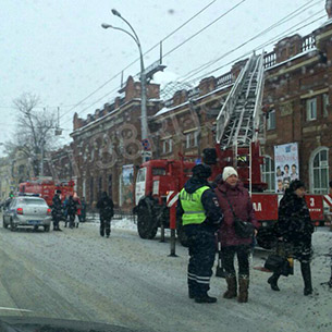 В здании ТЮЗа в Иркутске произошел пожар