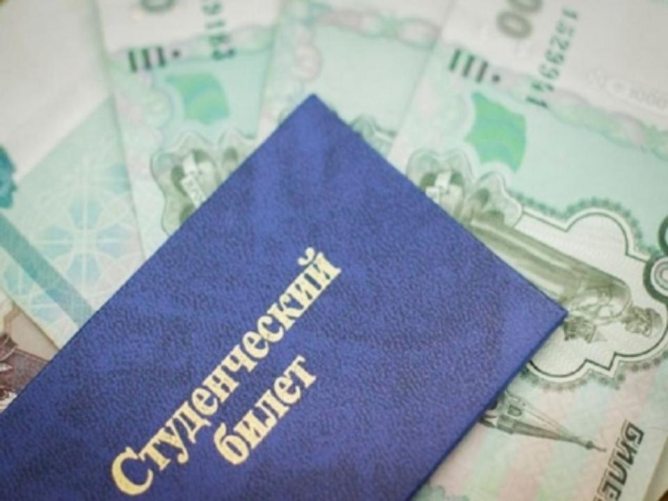 Парламент Приангарья принял законопроект иркутского мэра о социальной стипендии малообеспеченным студентам