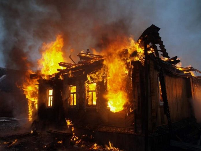 С начала года в Иркутской области на пожарах погибло 53 человека