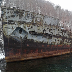 Заброшенное нефтеналивное судно обнаружено в Иркутском водохранилище