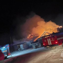 Крупный пожар в Куйтуне – ночью сгорела частная пилорама