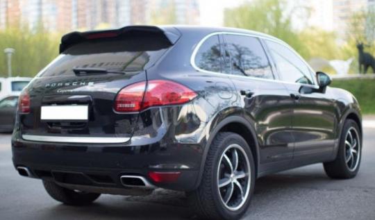 У иркутской предпринимательницы арестовали «Porsche Cayenne» за долг в 2 миллиона рублей