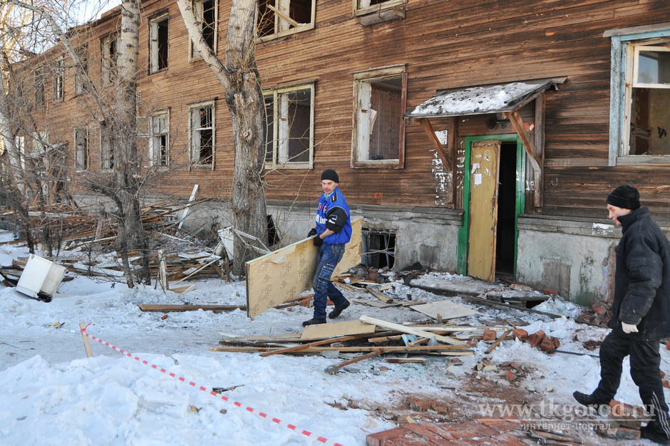 В Братске начался разбор переселённых домов на улице Южная