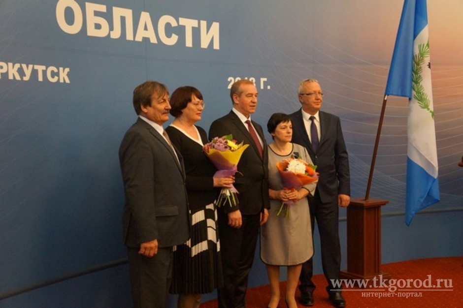 Губернатор Сергей Левченко вручил государственные награды двум врачам из Иркутска