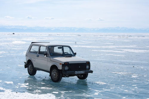 Водителей Иркутской области штрафуют за выезд на лёд вне переправ