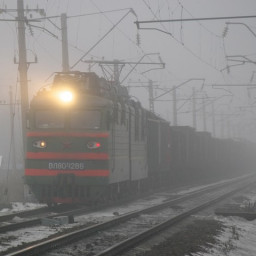В Чунском районе грузовой поезд насмерть сбил пенсионера