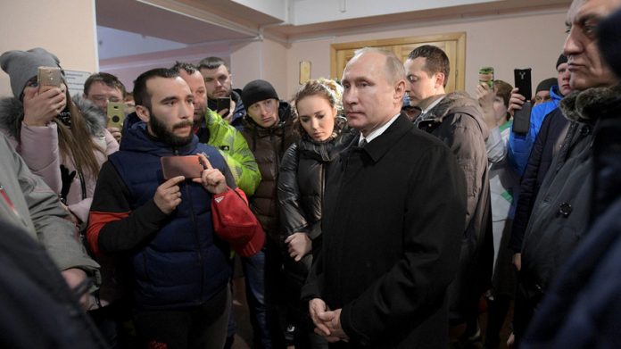 Путин пообещал, что все виновные в пожаре в кемеровском ТЦ будут наказаны и объявил общенациональный траур