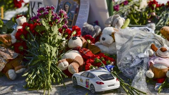 В Ангарске сгорел мемориал в память о погибших в ТЦ "Зимняя вишня"