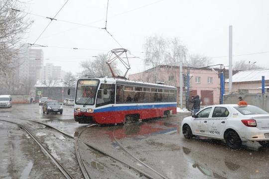 В Иркутск доставили трамваи, подаренные мэрией Москвы