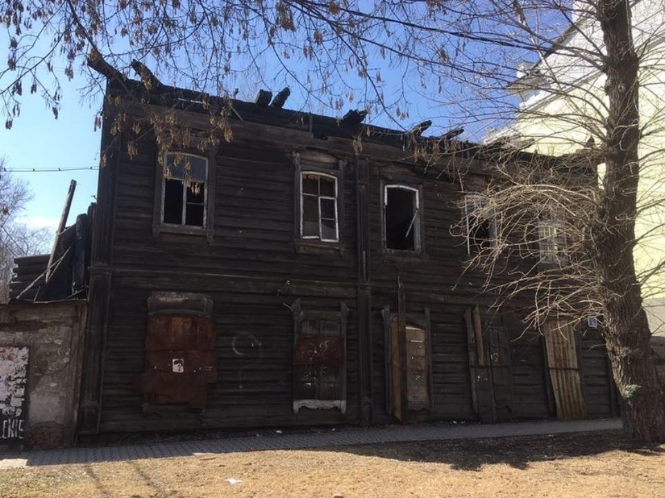 В центре Иркутска сожгли, а затем снесли доходный дом Кирикова конца XIX века