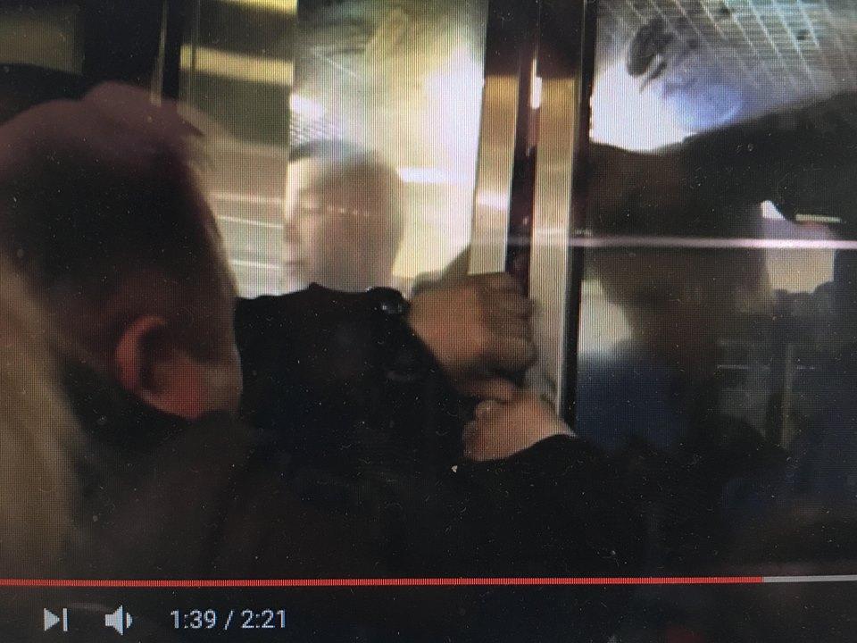 Вся правда про лифт, застрявший в ТРЦ "Комсомолл": из первых рук
