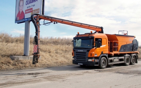 Ямочный ремонт дорог продолжается в Иркутске