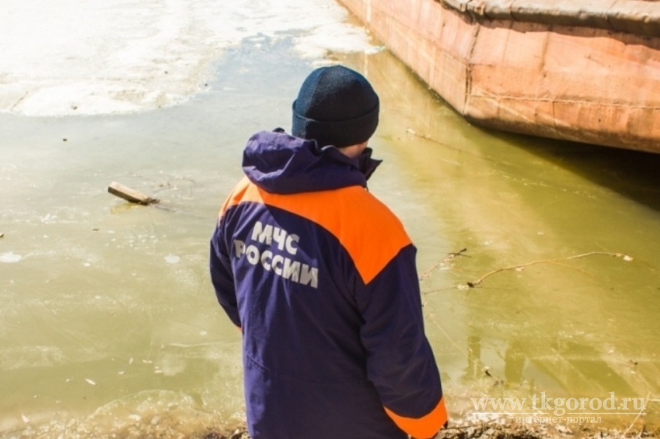 В акватории Братского водохранилища спасатели отыскали пропавшего рыбака