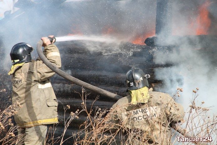 В Николаевке Тайшетского района при пожаре погиб человек