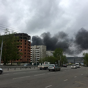 В Иркутске в районе станции Кая горит продуктовый склад